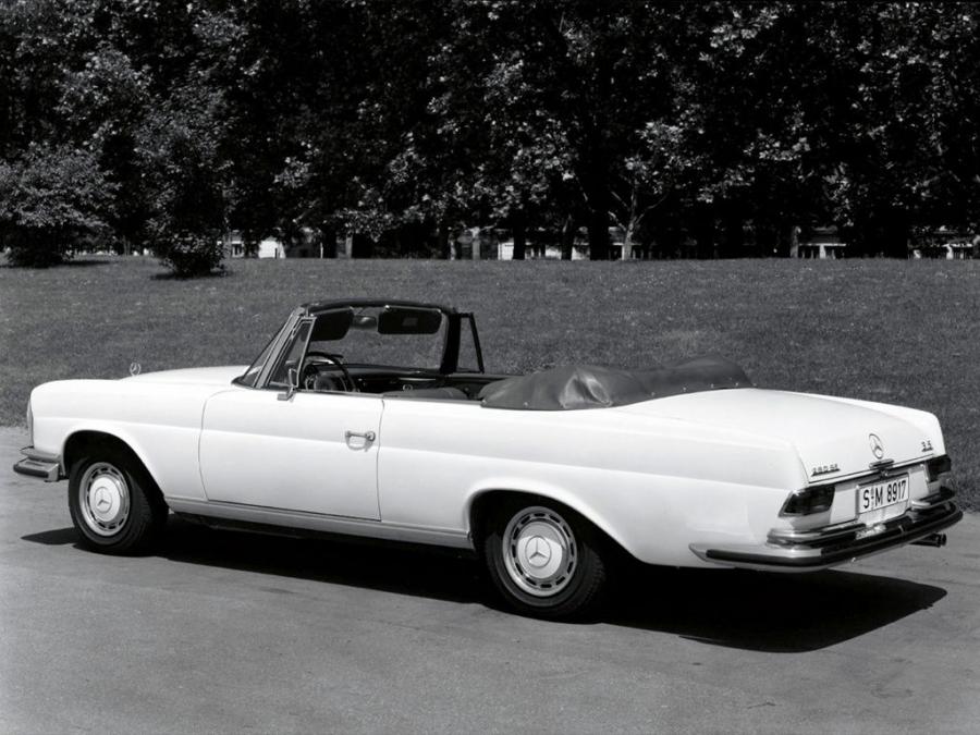  Mercedes-Benz 280 SE 3.5 Cabriolet 1969 года  (фото 2 из 13)